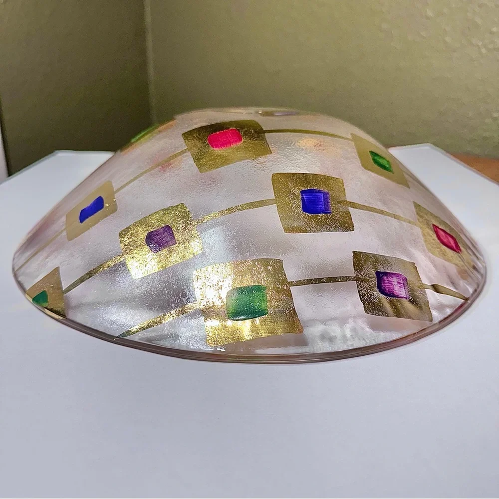 *RARE* CRATE AND BARREL Medallion Serving Bowl - Picture 8 of 8